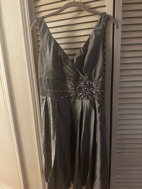 Nine West Gunmetal V-Neck Midi Dress with Beaded Waist
